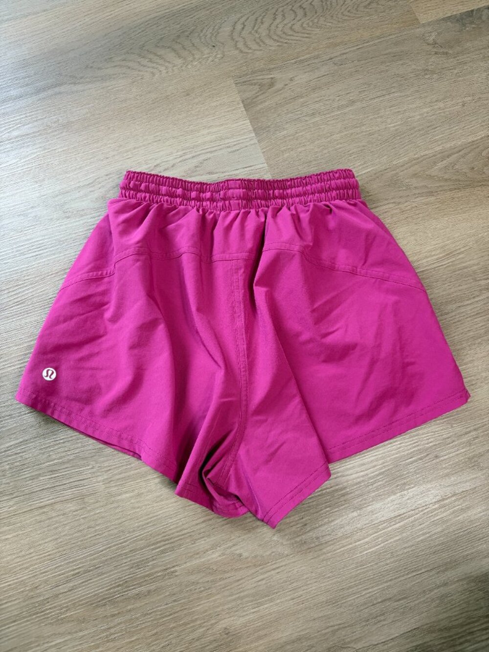 Lululemon Lightweight High Rise Relaxed Short 3" pink 2 XS Ripened Raspberry - Picture 9 of 11